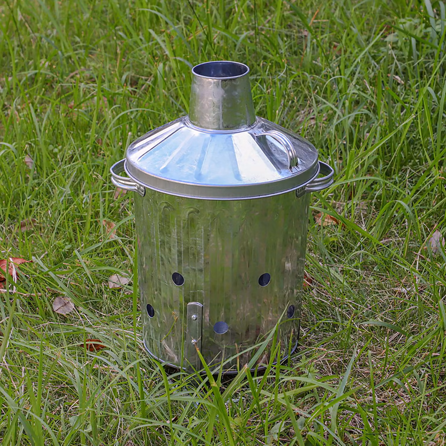 Simpa 15L Galvanised Steel Incinerator with Flip Lid in Metallic Silver – 2
