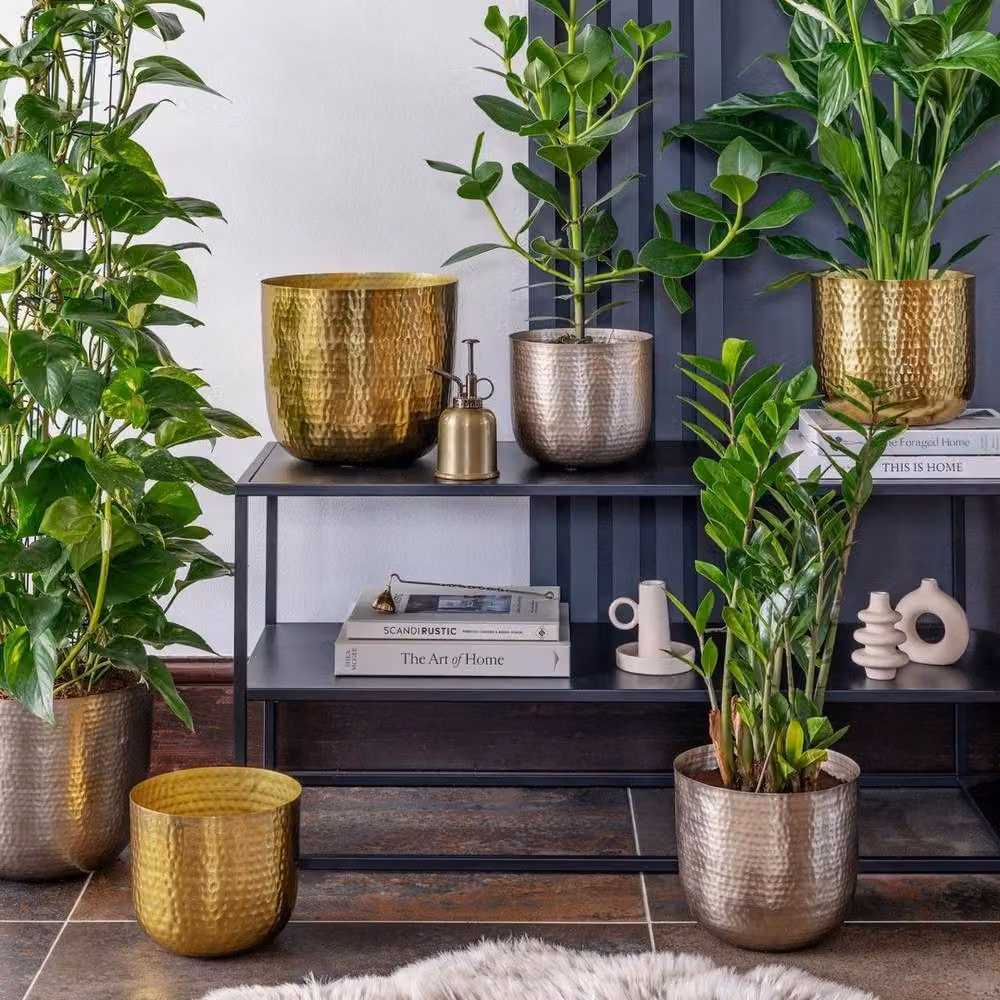 Lemon Pavilion Furniture and Decor Felix Hammered Metal Planters, Set of 3, Silver, Gold and Bronze – 4