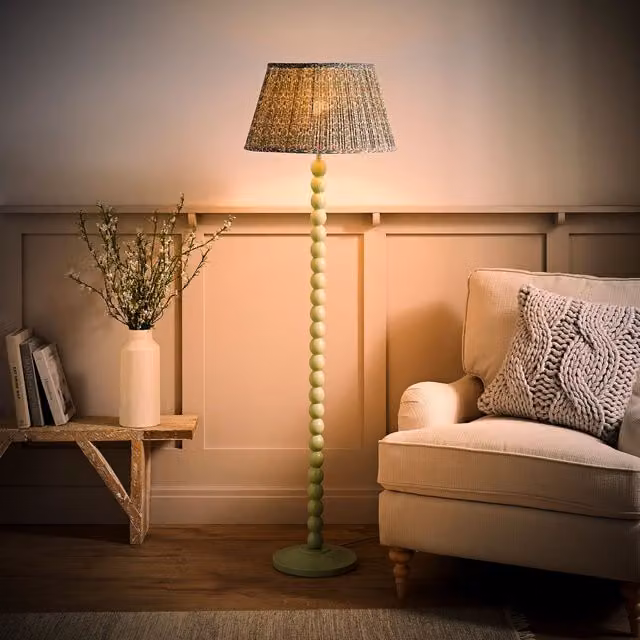 ValueLights Bobbin Floor Lamp with Floral Pleated Fabric Shade and Bulb in Green and Wood