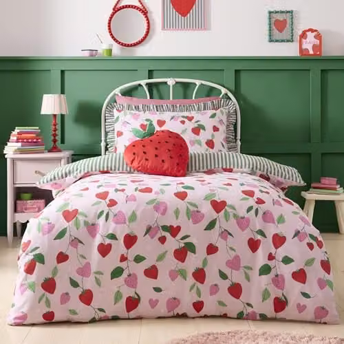 Bedlam Star Shaped Velvet and Felt Cushion in Red, Green and Black, W: 33 cm, H: 31 cm – 3