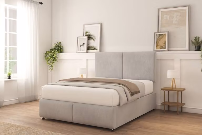 Sloomy Vienna Naples Double Divan Bed Base in Silver Velvet with 26 inch Strutted Headboard and 12 inch Matching Footboard, W: 140 cm, D: 200 cm