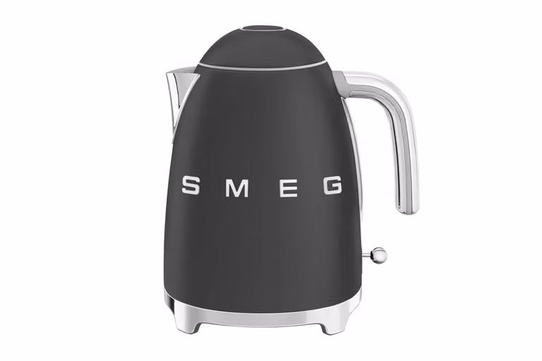 Smeg Kettle 1.7L and 2-Slice Toaster Set in Matte Black Stainless Steel