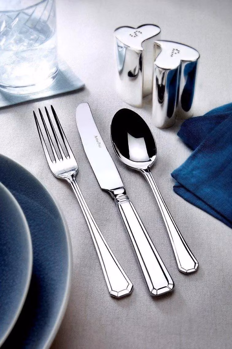 Arthur Price Grecian 24 Piece Stainless Steel Cutlery Set for 6 People in Polished Silver with Case – 3