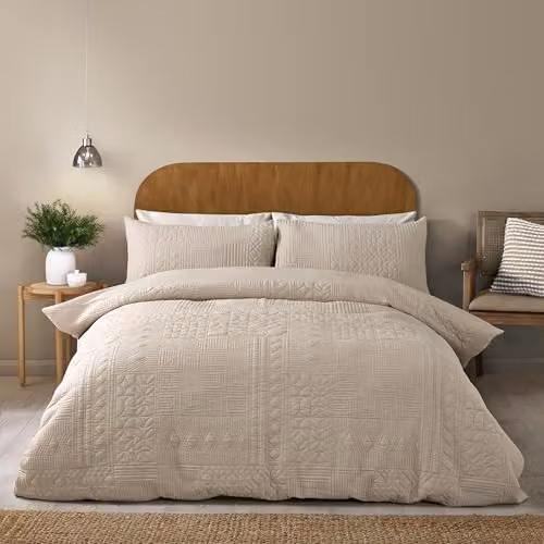 Catherine Lansfield Folkstone Geo King Duvet Cover Set with Pillowcases in Beige and Sand, W/D/H: 180 x 200 cm and 50 x 75 cm – 1