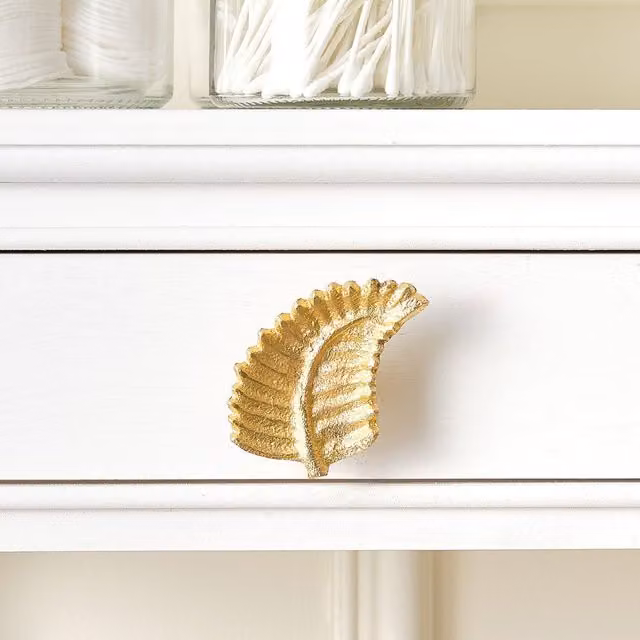 Melody Maison Polished Gold Curved Leaf Drawer Knob in Metal