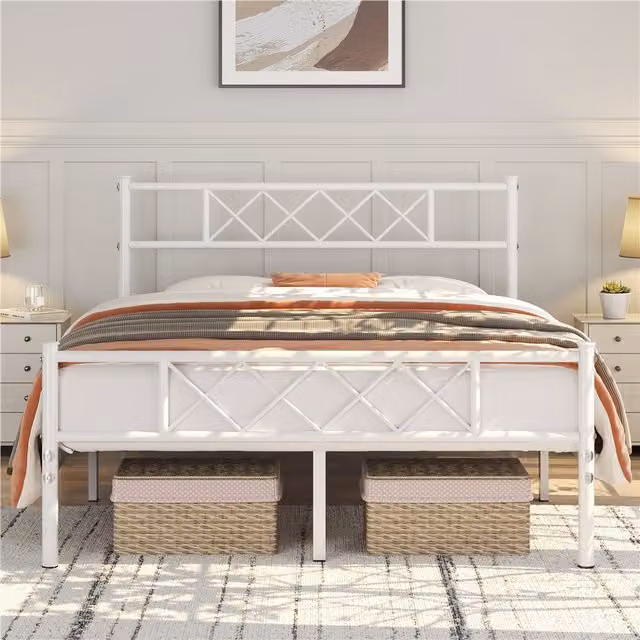 Yaheetech White Lacquered Metal Bed Frame with Geometric Industrial Design, 140 x 200 cm