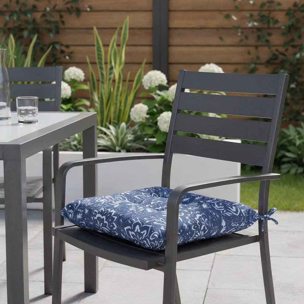Gardenwize Hampton Pack of 2 Blue Square Outdoor Garden Chair Seat Pad Cushions with Tie Cords – 3