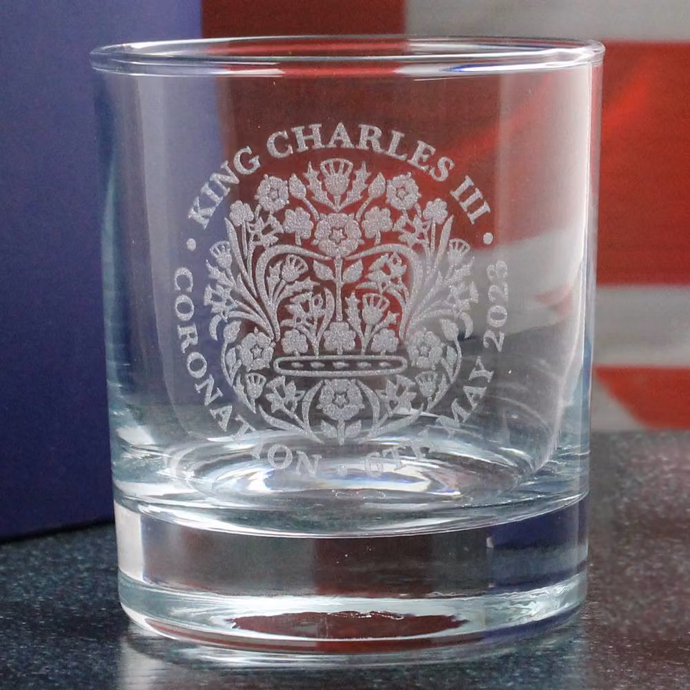 Uniqueful Personalised Commemorative Coronation of the King Whisky Tumbler, Clear Glass – 3