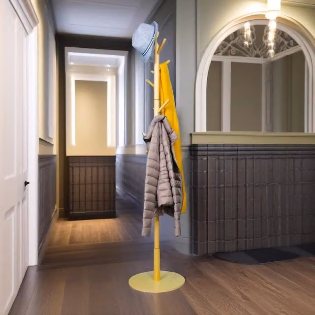 Pirlo Plush Wooden Coat Stand with 8 Hooks and Round Base in Brown