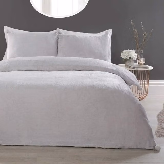 Smart Living Luxurious Pom Pom Fleece Duvet Cover and Pillowcases in Silver, Size: 200 x 200 cm