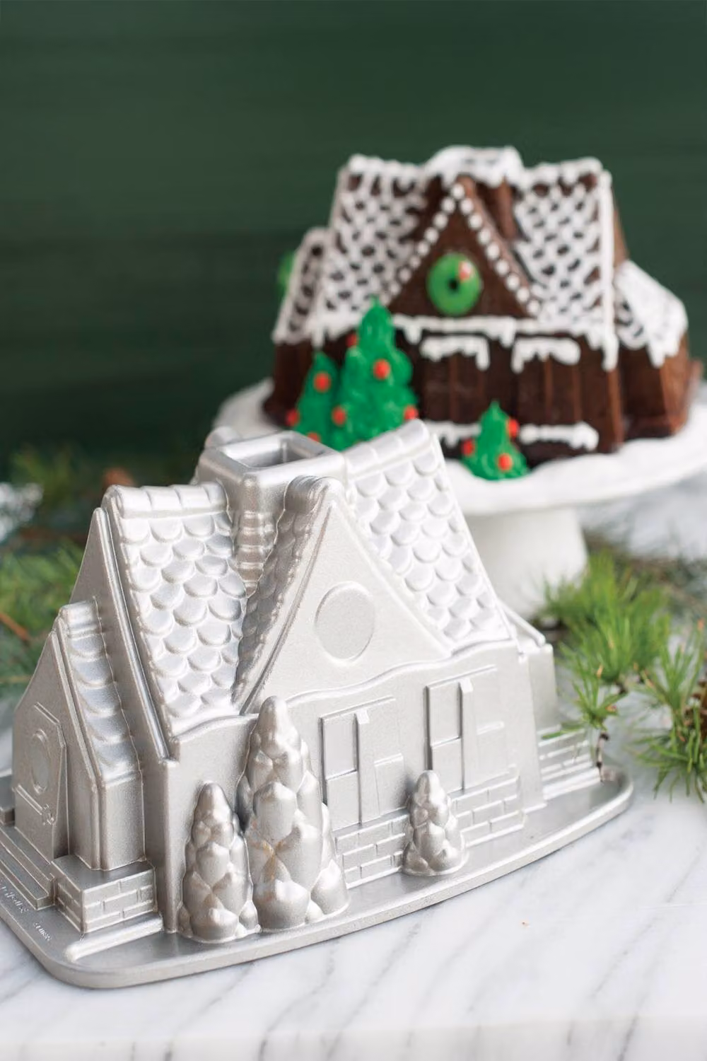 Nordic Ware Silver Non-Stick Aluminium Gingerbread House Bundt Pan and Reusable Bundt Thermometer Set – 2