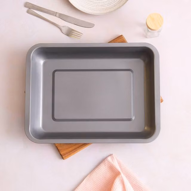 Betterware Essentials Non-Stick Rectangular Roasting Tin, Silver, 39 cm – 1