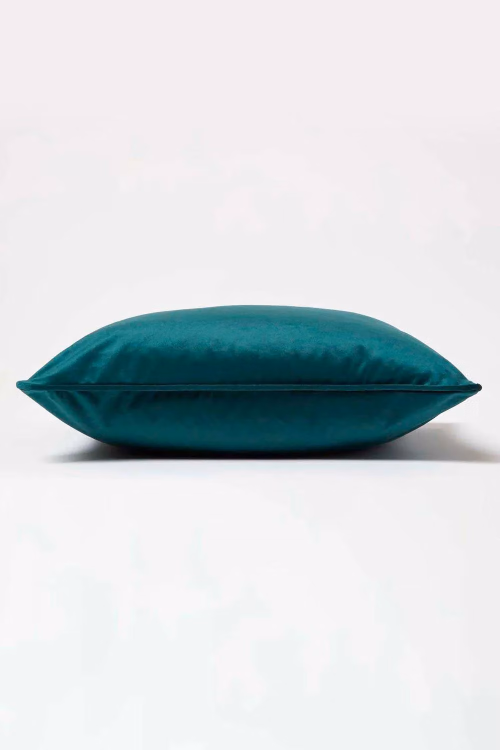 Homescapes Green Velvet Square Cushion with Microfibre Insert, W/D/H: 46 x 46 x 46 cm – 2