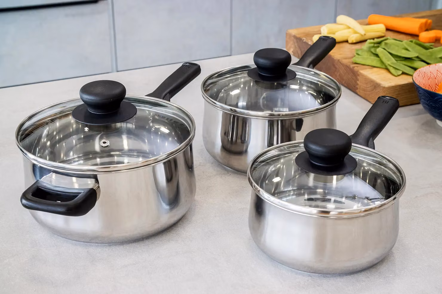 KitchenCraft Stainless Steel Extra Deep Saucepan with Lid, Silver, 20cm – 4