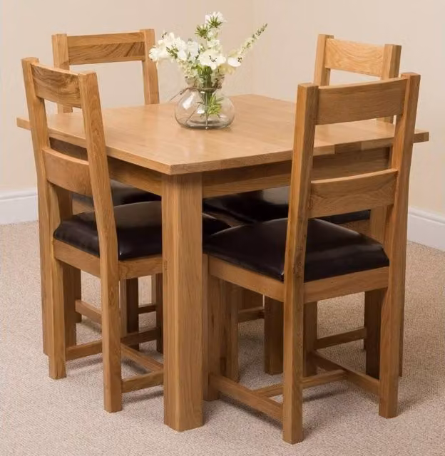 Thats Furniture Oslo Oak Small Dining Table and 4 Lincoln Oak Chairs in Brown, W/D/H: 90 x 90 x 75 cm