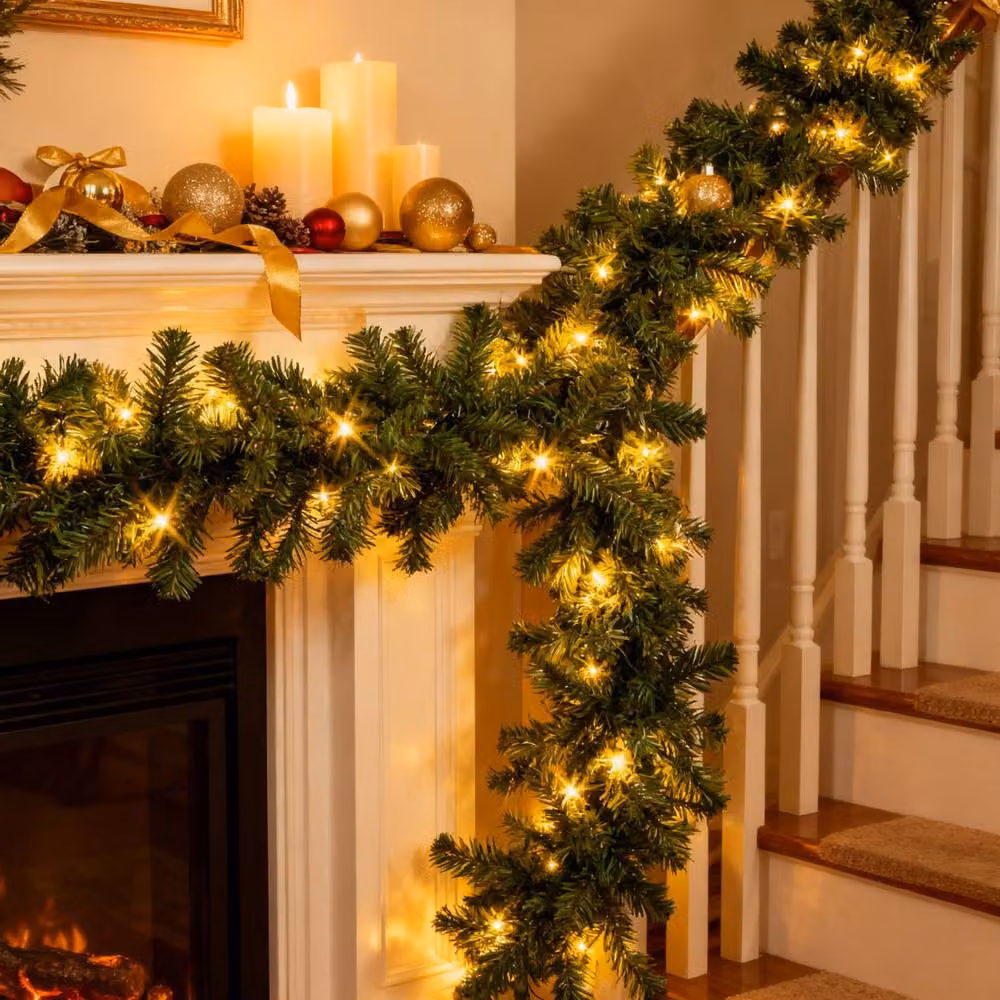 Shatchi 2-Pack Green Alaskan Christmas Garland with 70 Warm White LEDs, 2.7m – 2