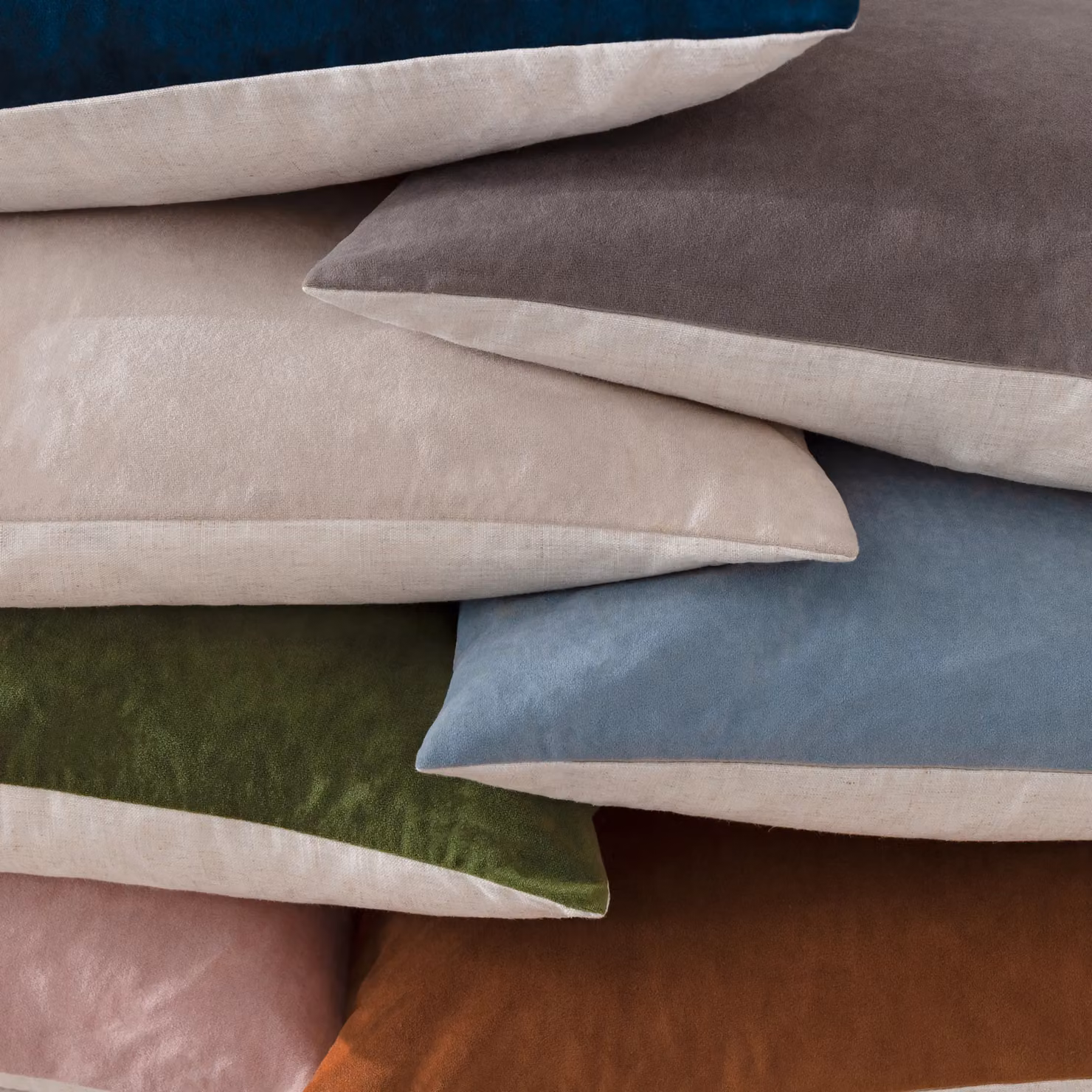 Riva Home Blue Velvet and Linen Rectangular Cushion, W/D/H: 60 x 40 x 40 cm – 5