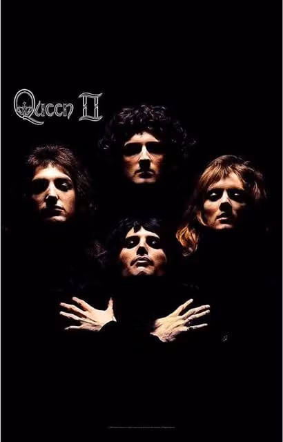 Queen Multicolour Polyester Paper Poster in Black