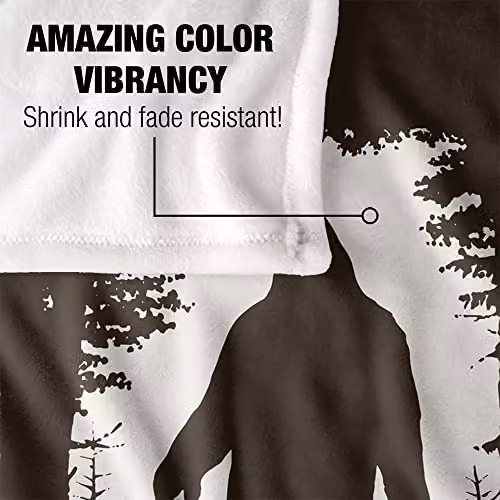 Bcreative Ephemera Bigfoot Dont Stop Believing Super Soft Fleece Throw Blanket, White, W: 152 cm, D: 127 cm – 3