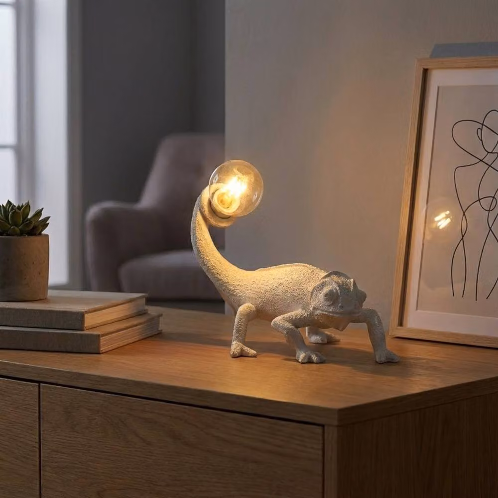 Garden Greatness Textured Lizard Table Lamp in Beige – 2