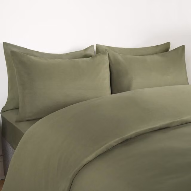 Brentfords Pair of Plain Polyester Housewife Pillowcases in Green