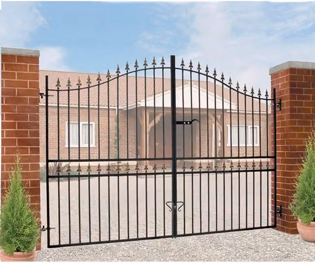 Burbage Iron Craft Corfe Spear Tall Bow Top Double Estate Gate in Black, W: 365.8 cm, H: 208.3 cm