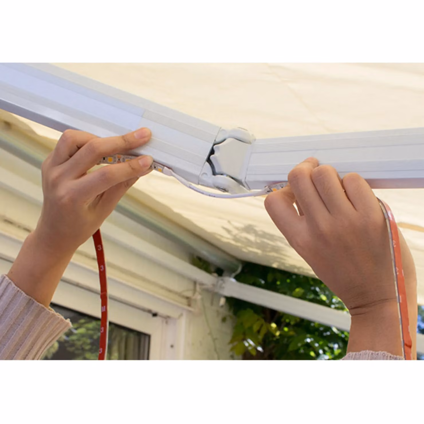 Primrose Awnings RGB LED Light Kit for 2m Projection Patio Awnings, Multicolour – 3