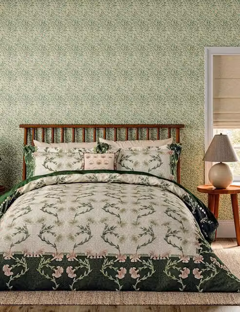 Morris & Co Scrolling Carnation Cotton Percale Bedding Set, Multicolour, W: 200 cm x H: 220 cm