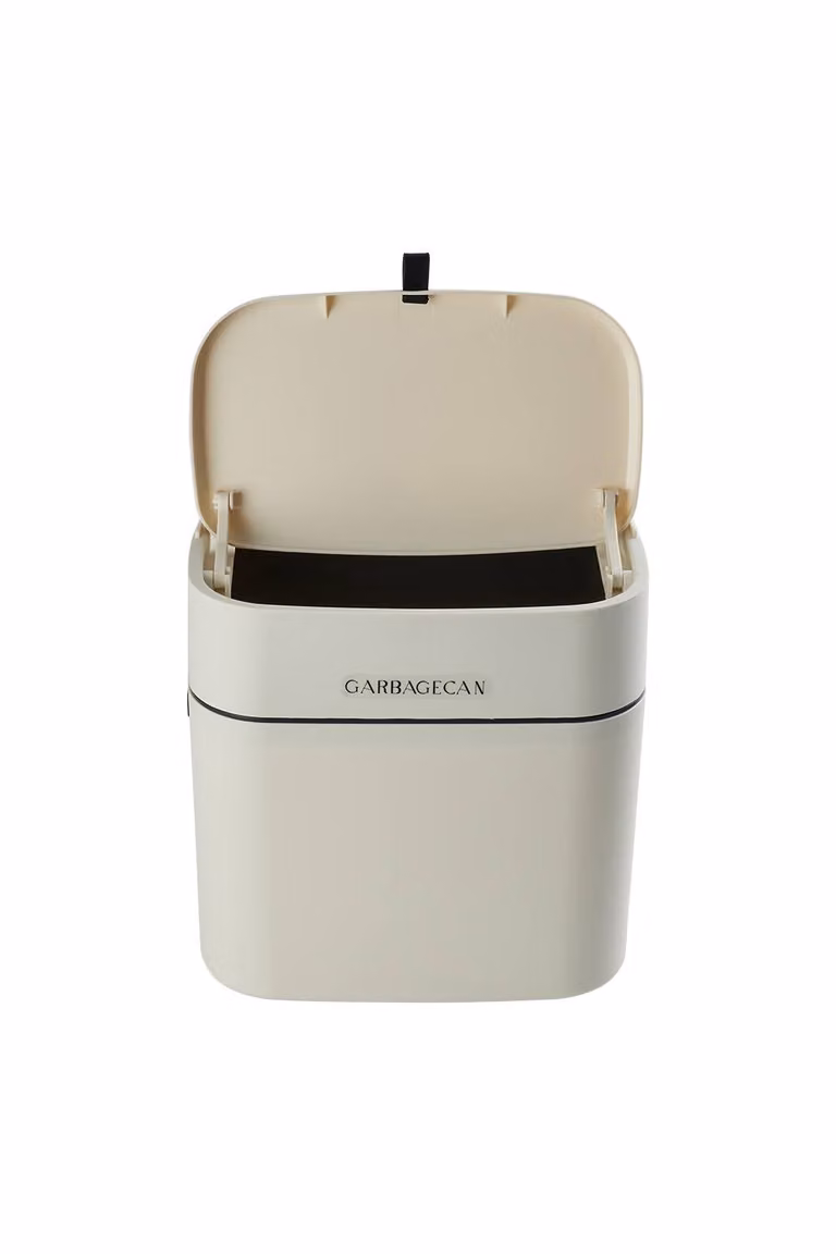 Garden Sanctuary Beige Wall-Mounted Plastic Hanging Trash Bin with Flip Lid, H 36.5 x W 25.5 cm