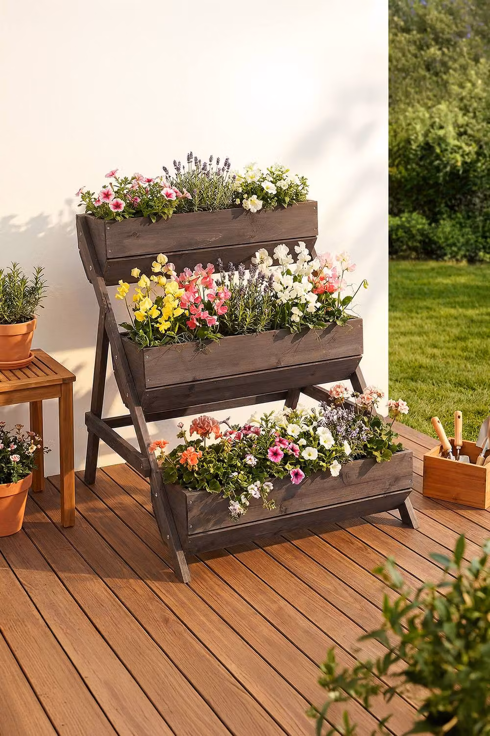 Living and Home 3-Tier Wooden Planter Box with Drainage Holes in Brown, W/D/H: 75.0 x 65.0 x 76.0 cm – 3
