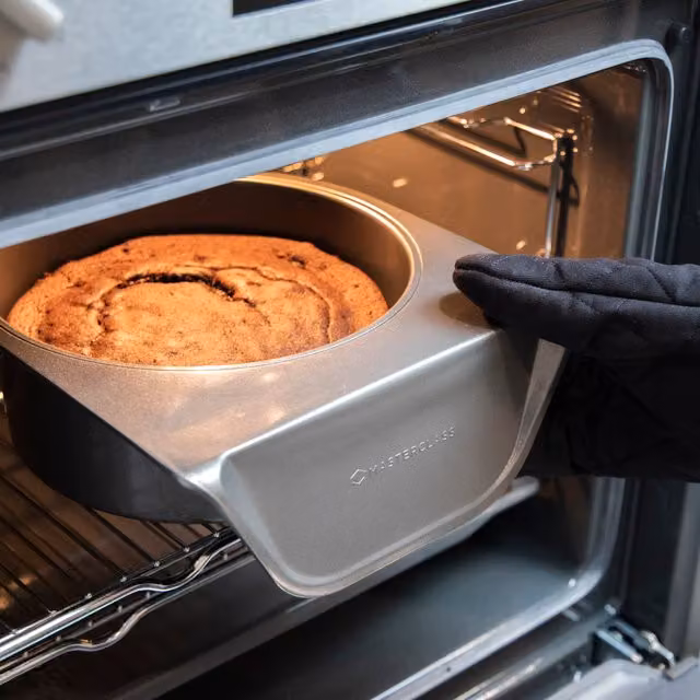MasterClass Smart Stack Non-Stick Round Cake Tin, Grey, Diameter: 21.5 cm