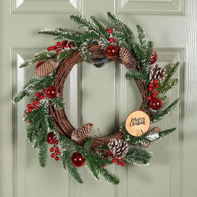Samuel Alexander Round Rustic Christmas Pinecone Wreath with Red Berries and Baubles, Diameter: 50 cm