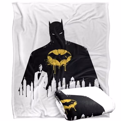 Warner Bros. Batman City Silhouette Super Soft Fleece Throw Blanket, Multicolour, W: 152.4 cm x D: 127.0 cm – 1