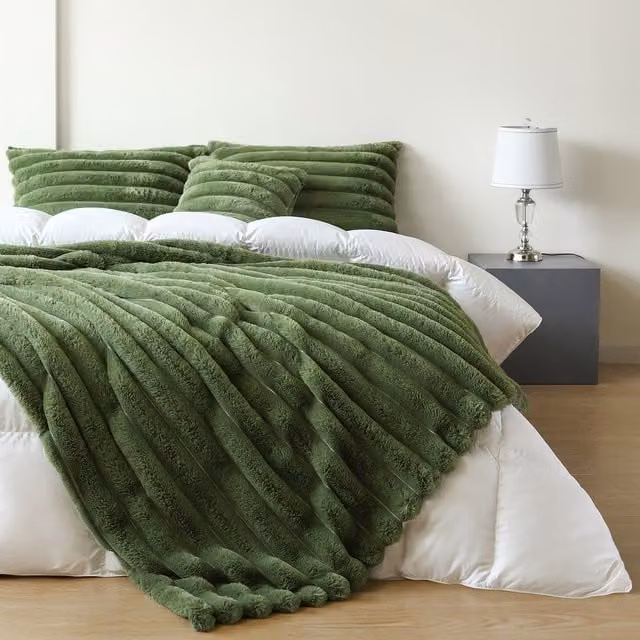 Velosso Modern Green Striped Faux Fur Blanket