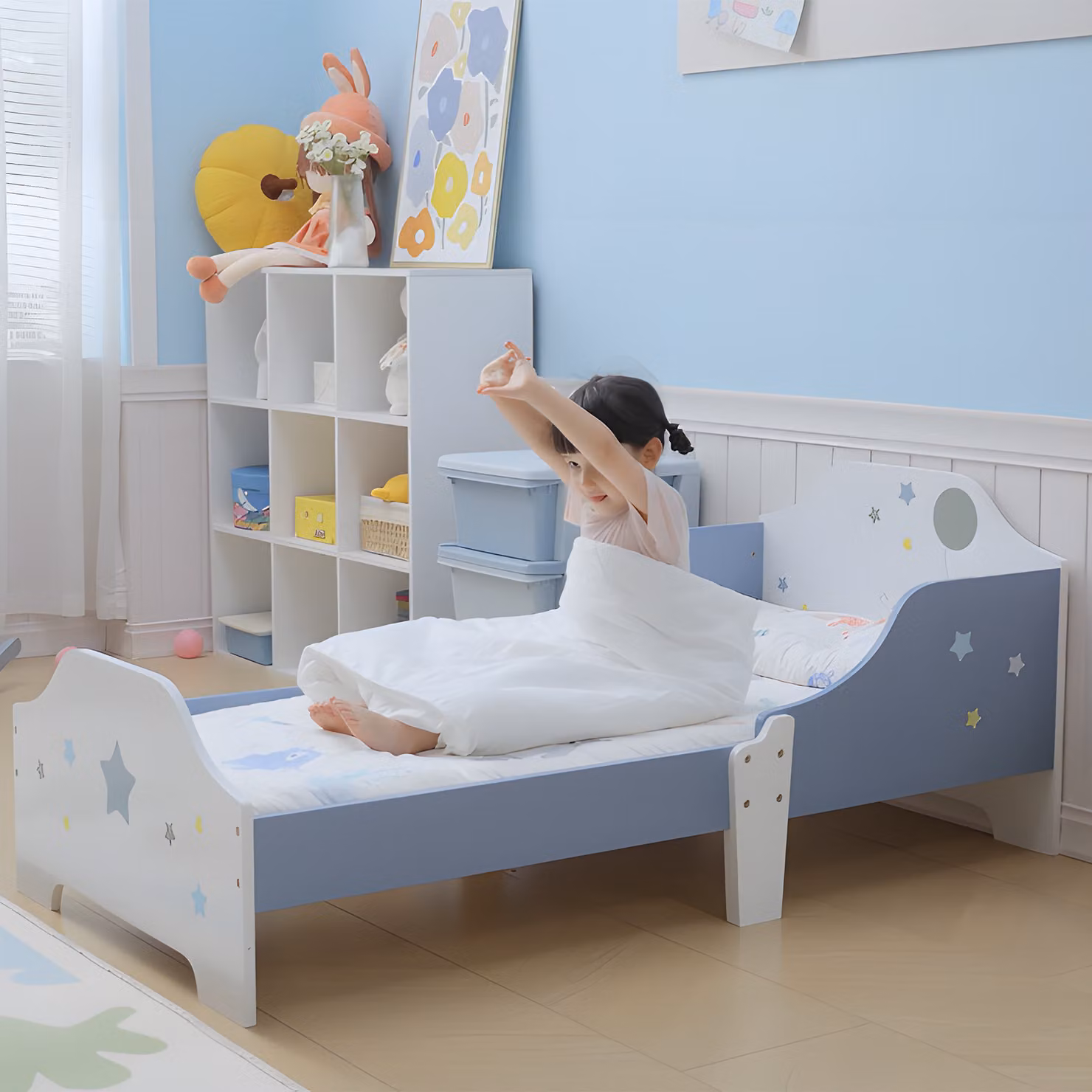 HOMCOM Kids Toddler Wooden Bed with Guardrails and Star Design, Blue and White, H 143 x W 74 x D 59 cm – 2