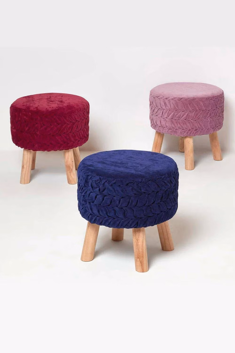 Homescapes Lyla Cylindrical Pleated Velvet Footstool in Purple – 5