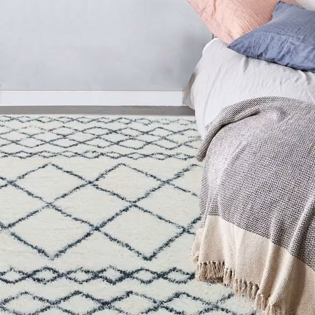 The Rug Shop UK Modern Geometric Polypropylene and Jute Easy Care Rug in Beige and White, W: 240 cm, D: 340 cm