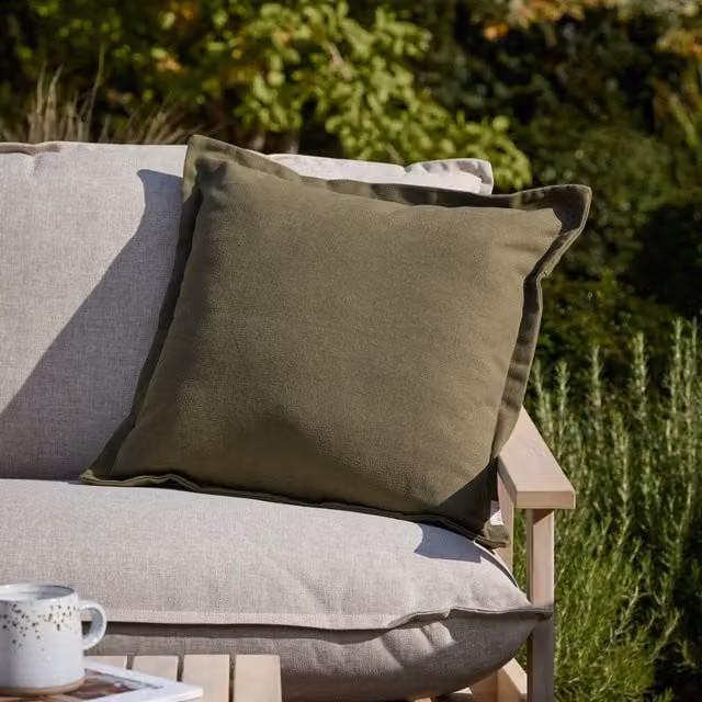 Yard Holmfirth Square Canvas Outdoor Filled Cushion in Green, 45 x 45 cm