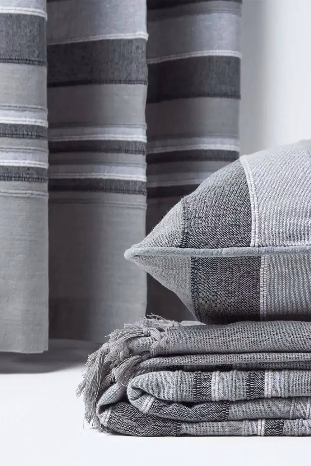 Homescapes Morocco Striped Cotton Curtain Pair in Grey, Width: 167 cm, Drop: 228 cm – 3