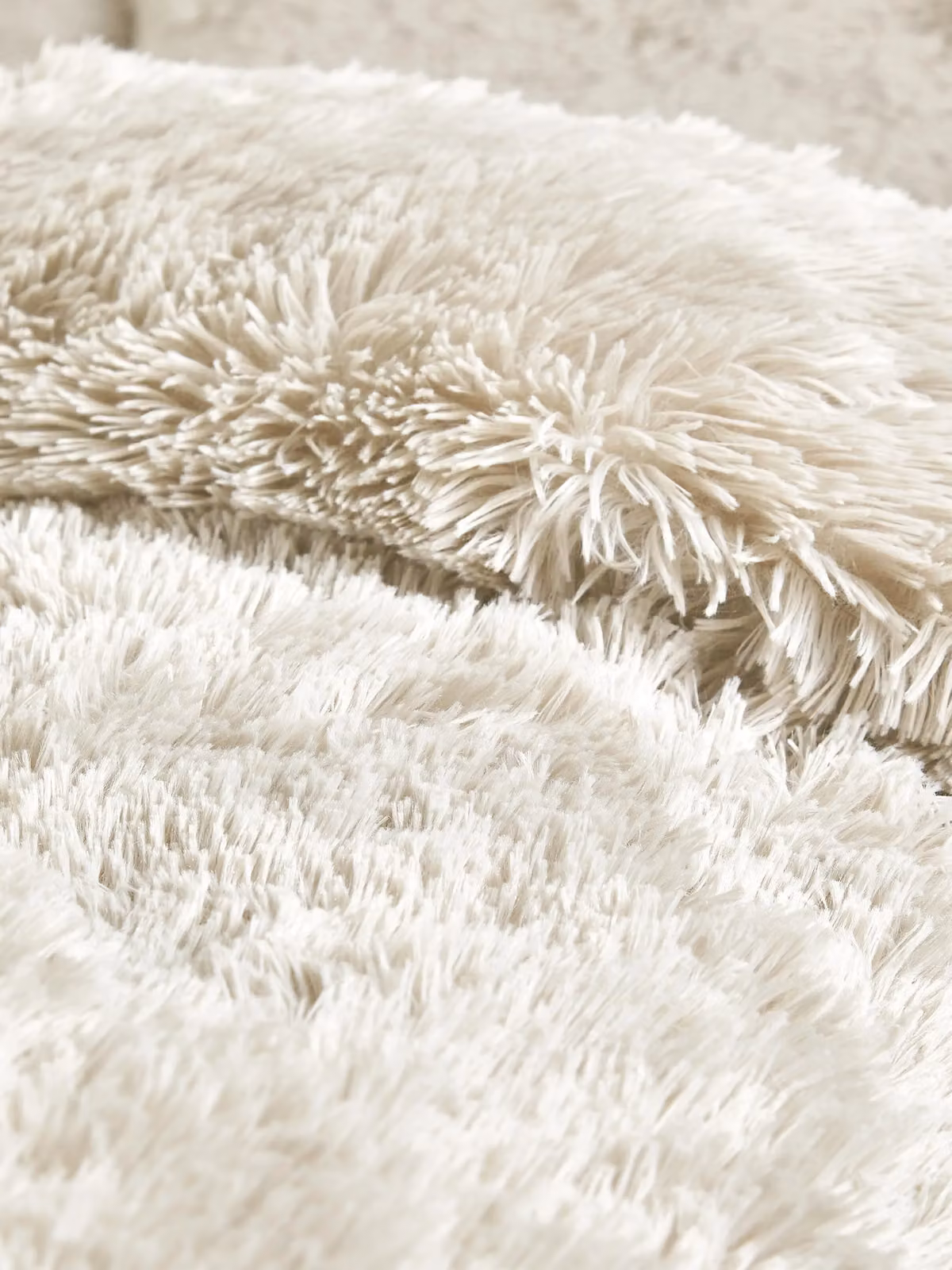 Catherine Lansfield Cuddly Deep Pile Faux Fur Duvet Cover Set in Cream – 2