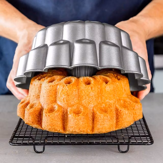 MasterClass Non-Stick Cast Aluminium Round Tiered Cake Tin, Grey, Diameter: 24 cm