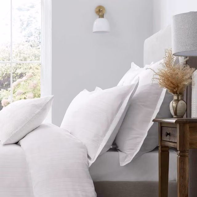 Murmur Seren Reversible Single Cotton Percale Striped Duvet Cover in White