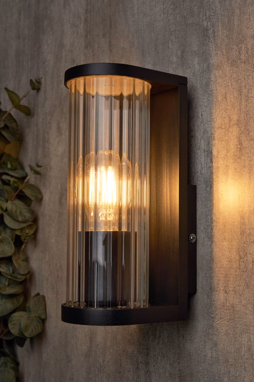 BHS Lighting Mason Black Modern Outdoor Wall Light with Transparent Glass – 3