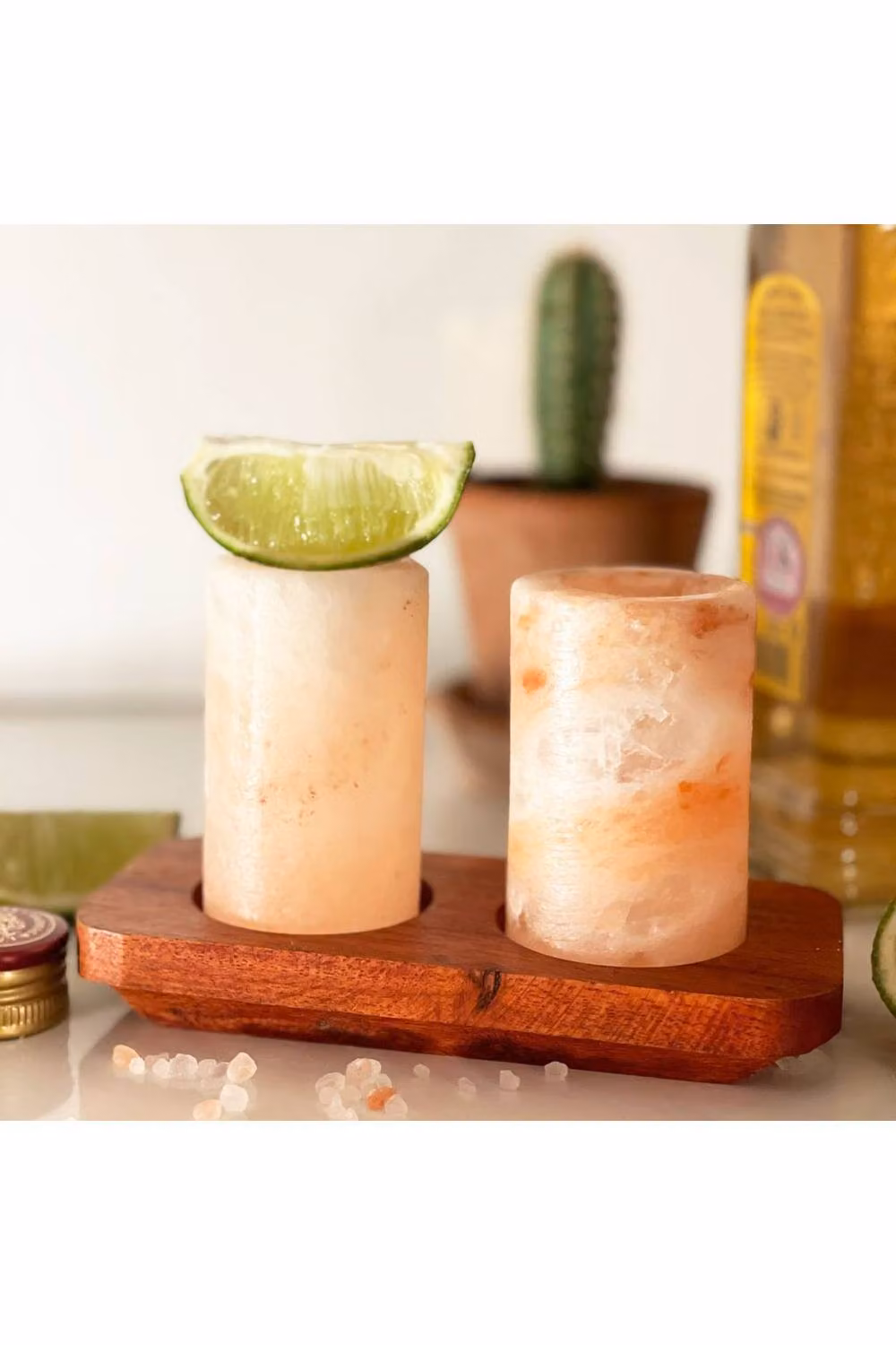 KDMD Set of 4 Peach Himalayan Salt Shot Glasses with Wooden Serving Stand – 3