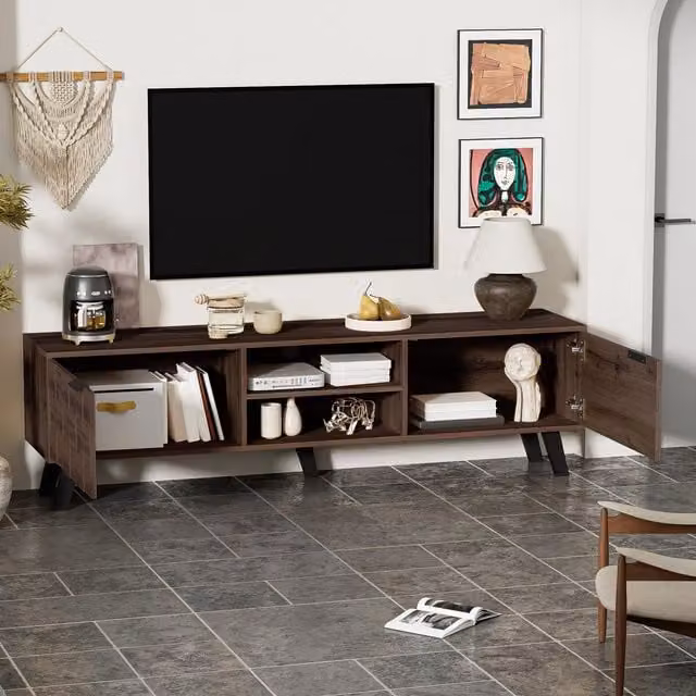 Aosom UK Modern Brown Wood TV Cabinet with 2 Doors and 2 Open Shelves, W/D/H: 160.5 x 35 x 45 cm – 1