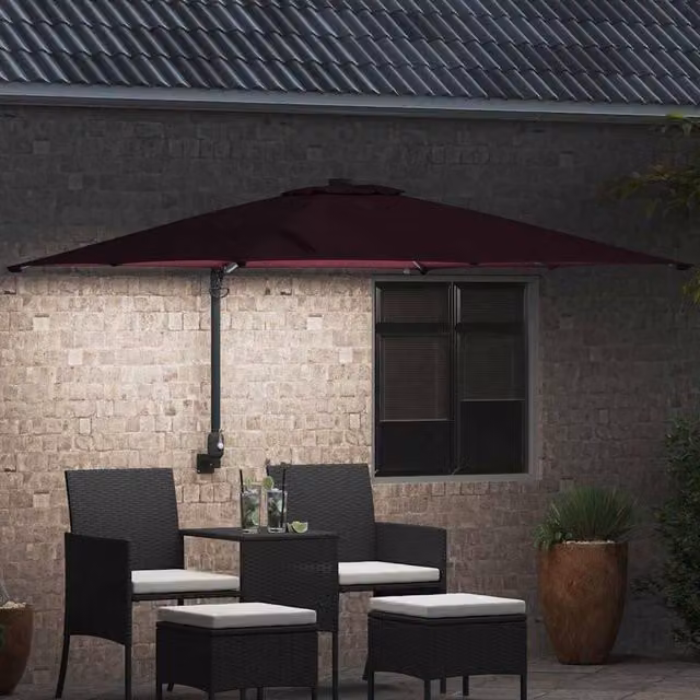 Berkfield Home Traditional Garden Parasol in Burgundy Red, W/D/H: 248.5 x 247.5 x 119 cm