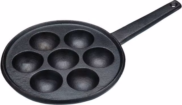 KitchenCraft Cast Iron Uncoated Crepe Pan in Black