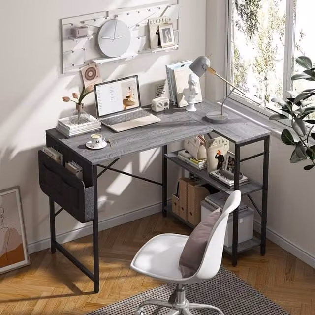 Huhote L-Shaped Corner Computer Desk in Grey with 2 Shelves and Storage Bag, W/D/H: 100 x 70 x 75 cm