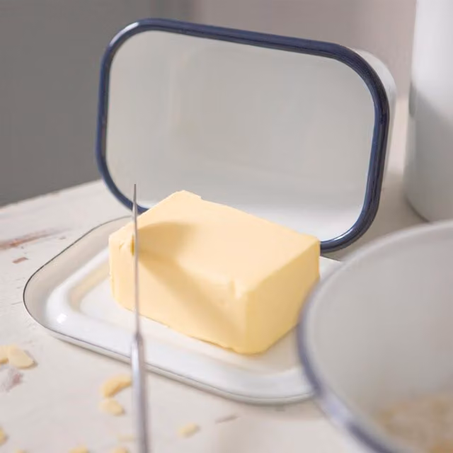 Argon Tableware White and Blue Enamel Butter Dish, W: 18.5 cm, D: 10 cm, H: 10 cm
