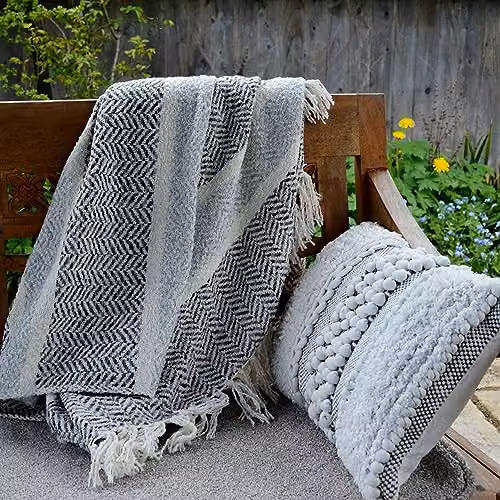 Allure Home Fashions Grey Chenille Herringbone Throw Blanket with Chevron Design and Tasselled Fringes, W: 150 cm, D: 200 cm – 4